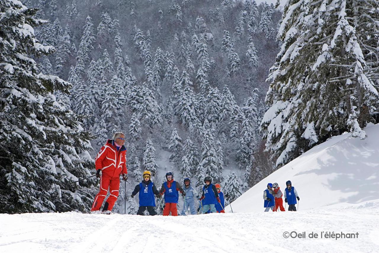 Apartamento Les Gourgs Blancs - 80M Des Pistes - 6 Personnes Génos Exterior foto