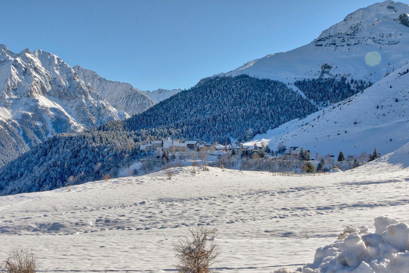 Apartamento Les Gourgs Blancs - 80M Des Pistes - 6 Personnes Génos Exterior foto